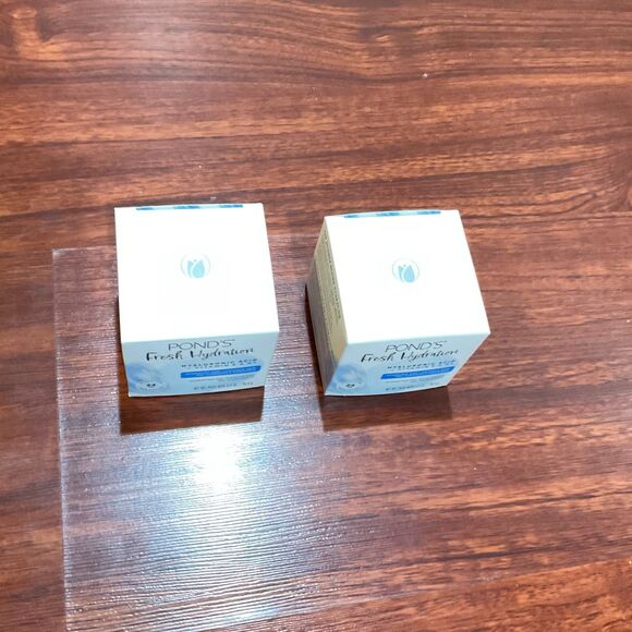 2 Pond’s Fresh Hydration Hyaluronic Acid Gel Moisturizer Face Cream 3.4 oz - Picture 6 of 10